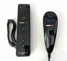 Remote Controller + Nunchuck "GameStop Edition" (Wii)